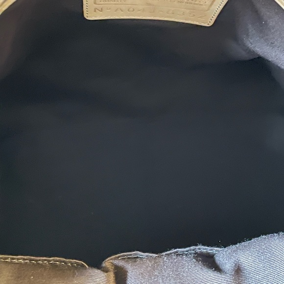 Coach bucket tote - Picture 3 of 8